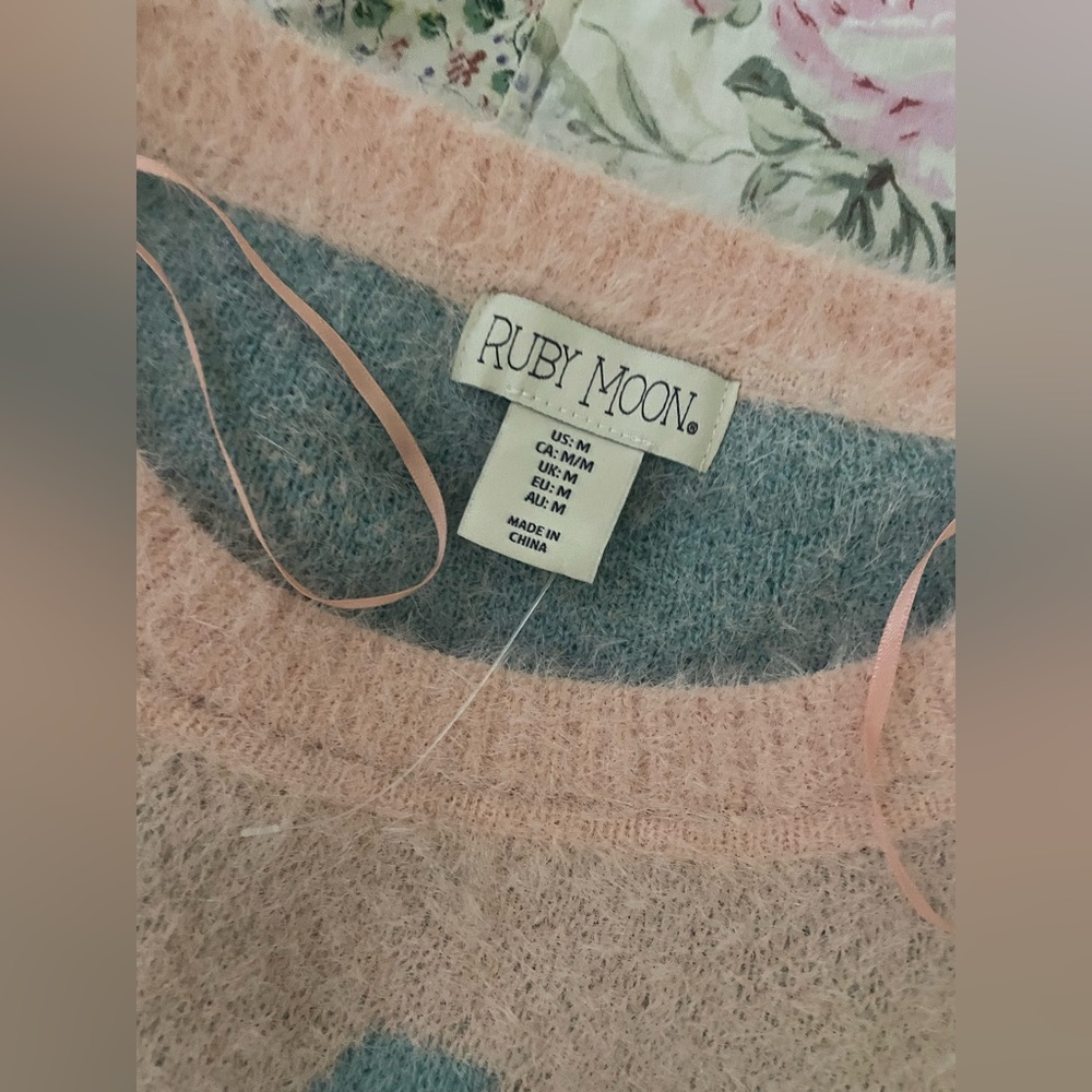 Ruby Moon Sweater - Picture 2 of 3